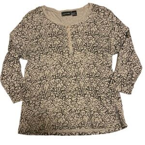 Southern Expressions Women’s Large Grey and Black Long Sleeve Henley Style Top